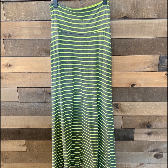 Promesa Dresses & Skirts - Women’s Striped Long Foldable-Waist Maxi Skirt
